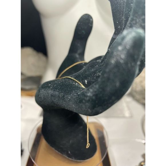 SOLD! 14k yellow gold diamond anklet - Picture 5 of 6